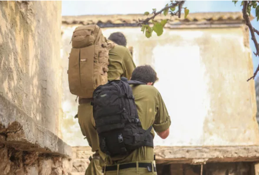 תרמילים טקטיים בשימוש שטח